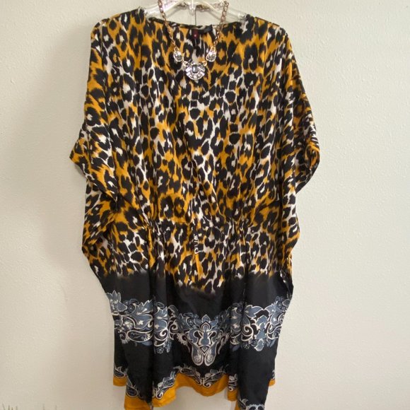 Pull over cheetah print Kimono with draw string waist. Size on tag: Large w123 - Picture 7 of 11